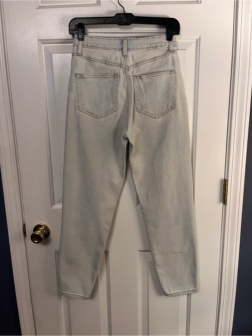 Women Highest Rise Mom Jean Sz 00 Wild Fable Very Distressed Light Wash Tapered